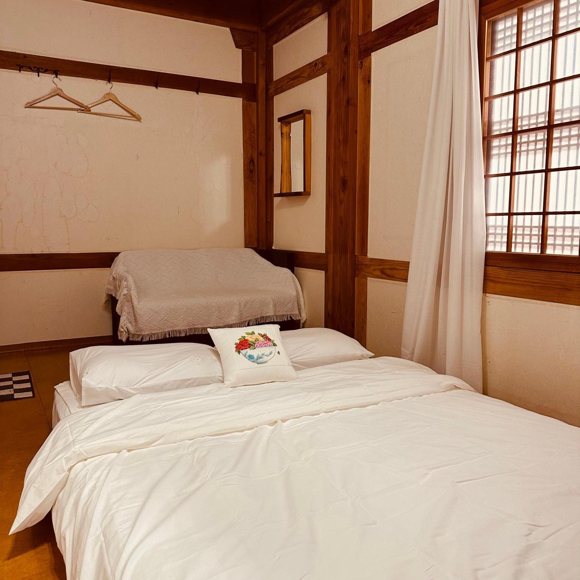 Jeonju Hanok Village Deoksugung Eksteriør bilde