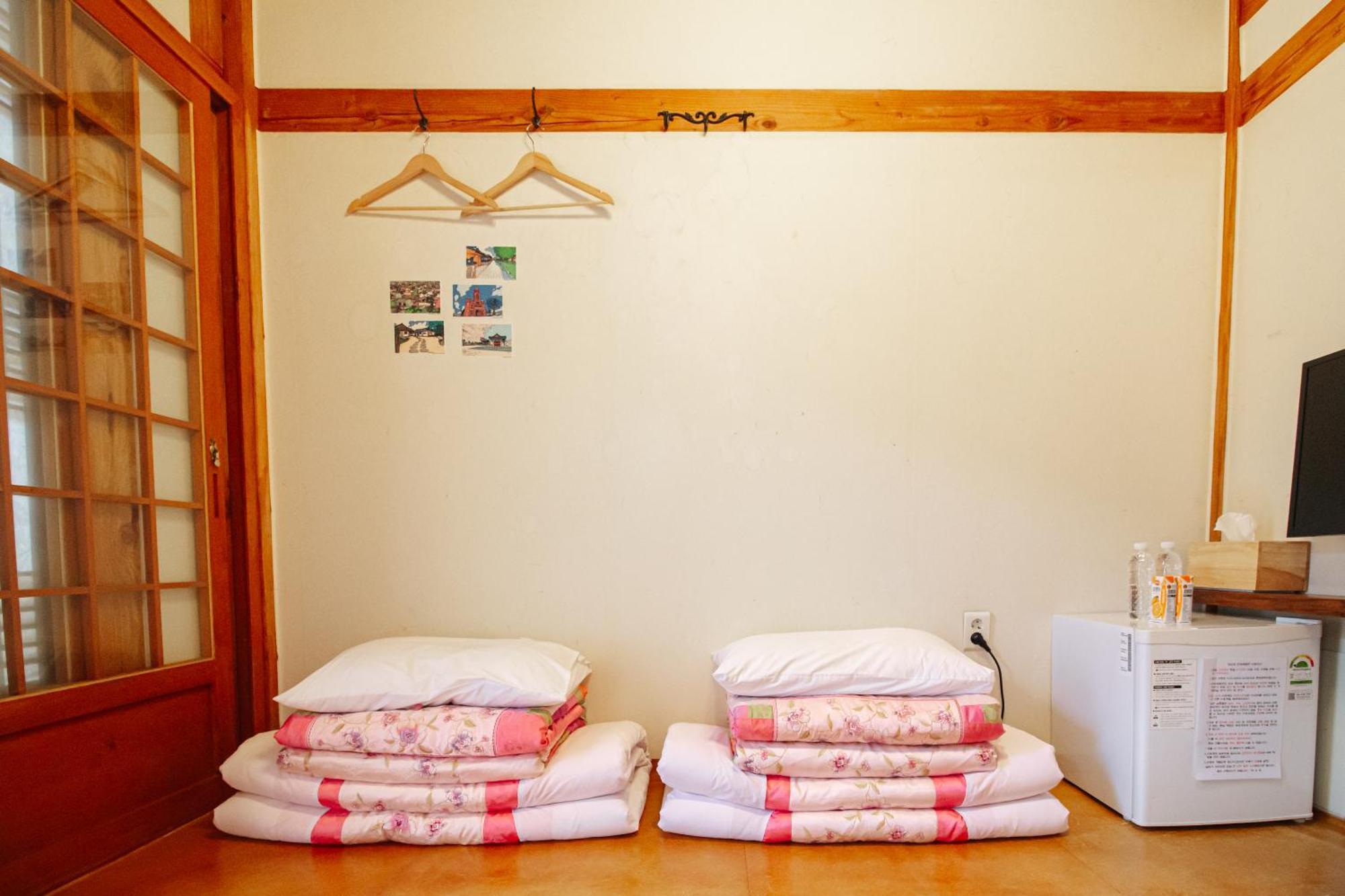 Jeonju Hanok Village Deoksugung Eksteriør bilde