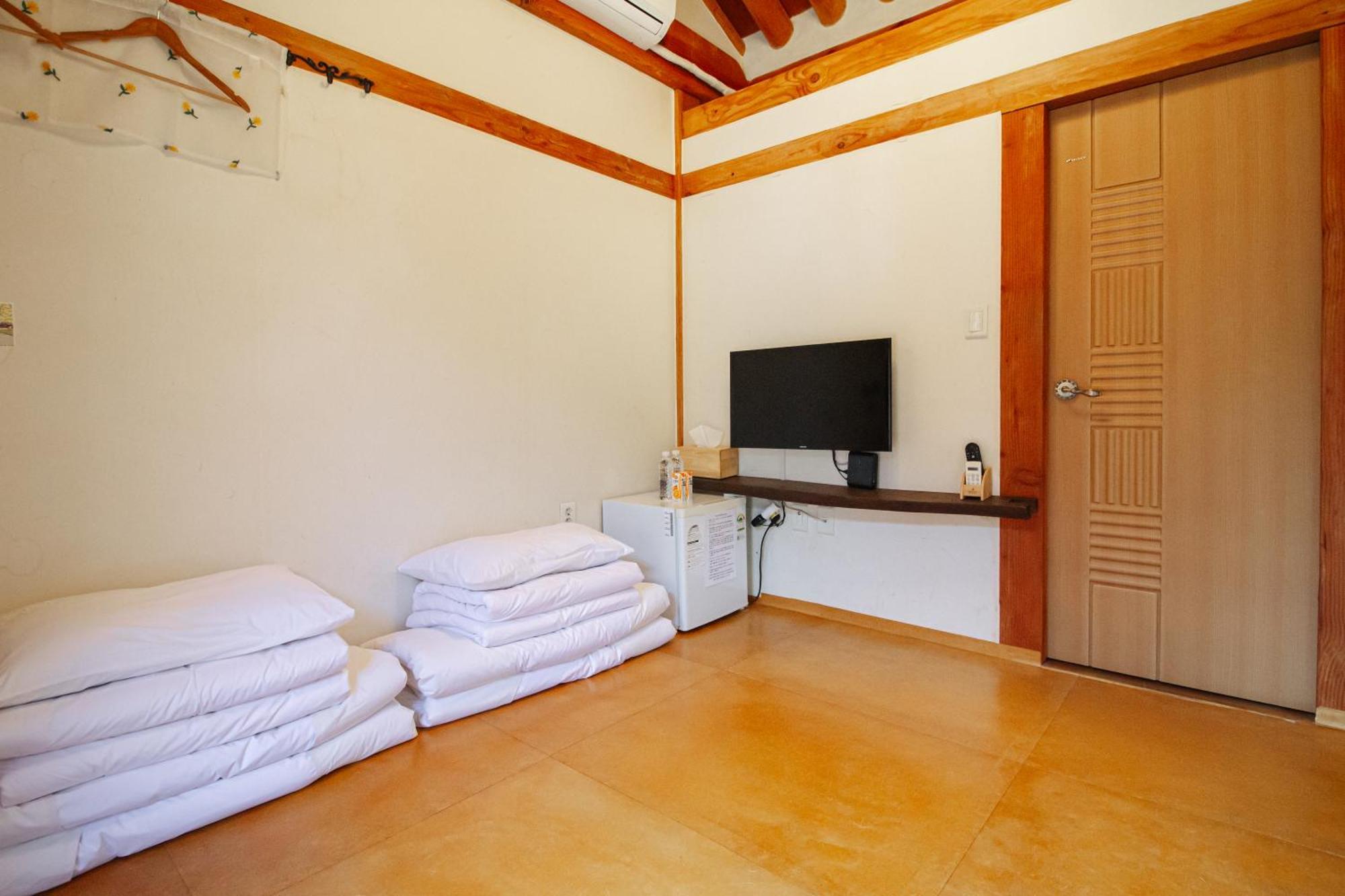 Jeonju Hanok Village Deoksugung Eksteriør bilde